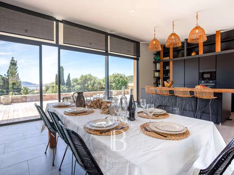 Villa Lumio - 5 bedrooms - 2198m²