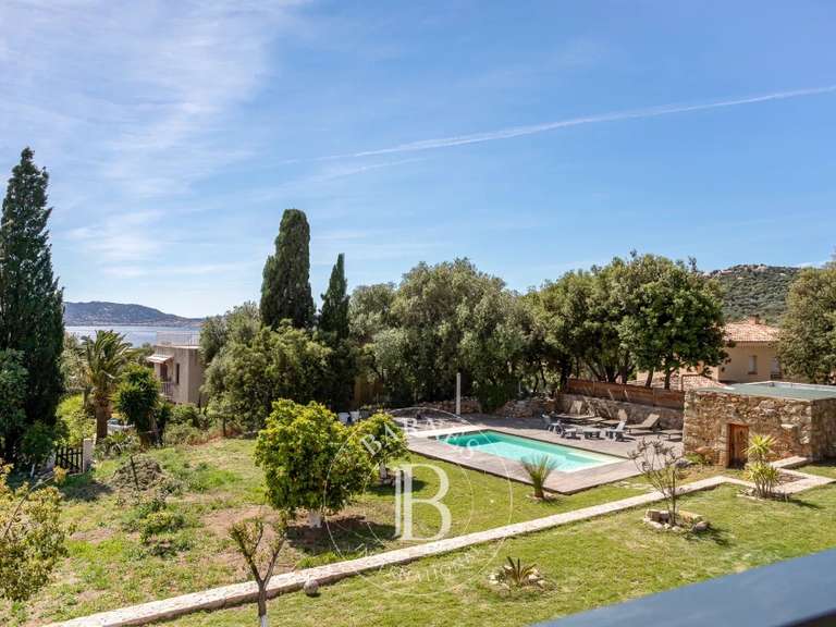 Villa Lumio - 5 bedrooms - 2198m²