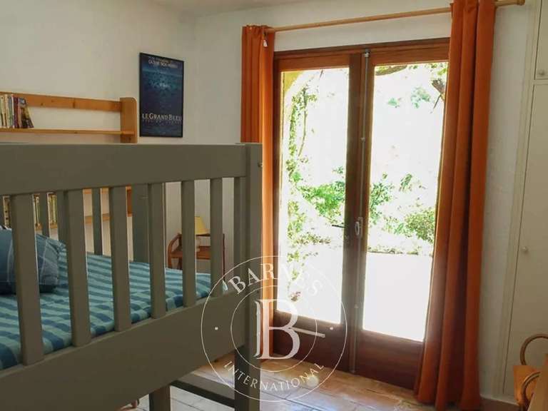 Villa Porto-Vecchio - 5 bedrooms - 250m²