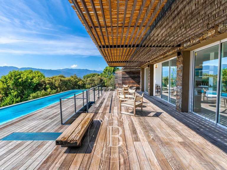 Villa Porto-Vecchio - 5 bedrooms - 170m²