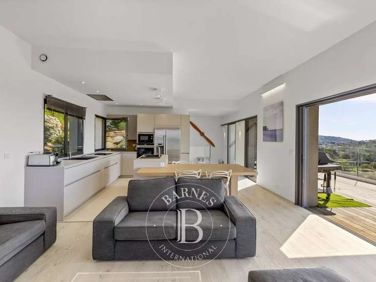 Villa with Sea view Lecci - 4 bedrooms - 175m²