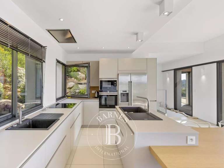 Villa with Sea view Lecci - 4 bedrooms - 175m²