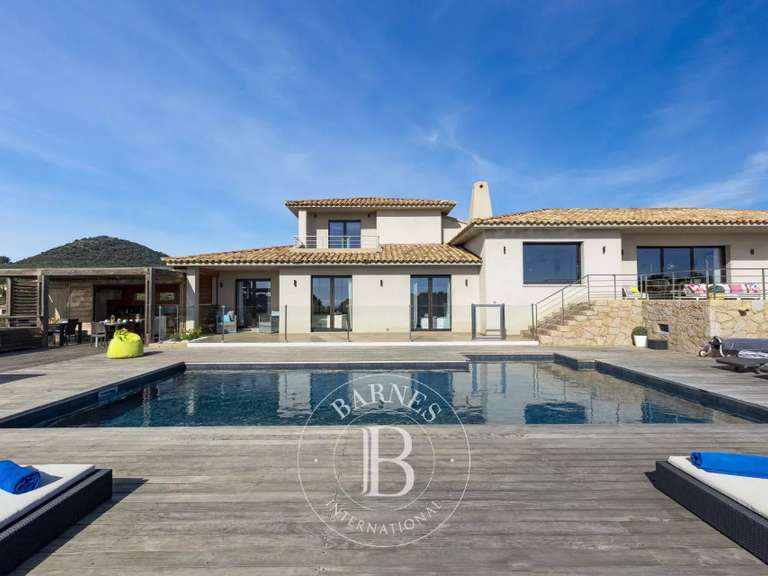 Villa with Sea view Porto-Vecchio - 5 bedrooms - 20000m²
