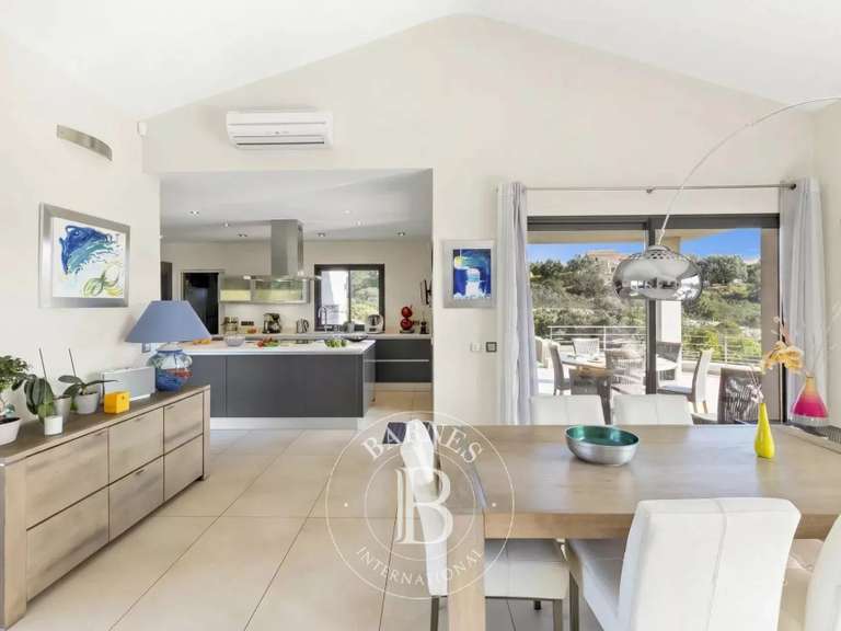 Villa with Sea view Porto-Vecchio - 5 bedrooms - 20000m²