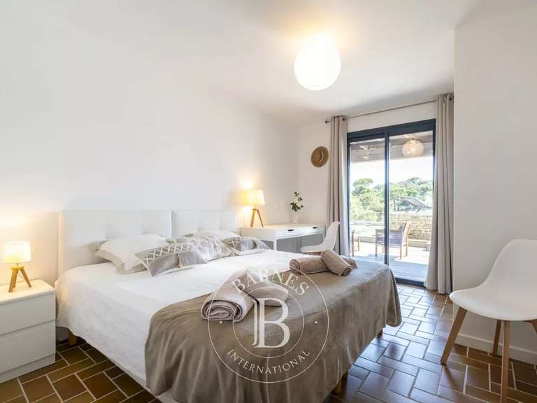 Villa with Sea view Lecci - 4 bedrooms - 160m²