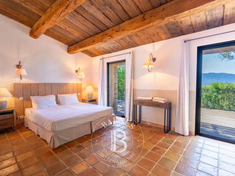 Villa Olmeto - 4 bedrooms - 240m²