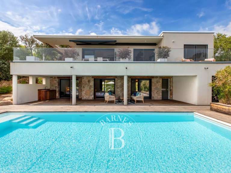 Villa with Sea view Sainte-Lucie-de-Porto-Vecchio - 4 bedrooms - 1354m²