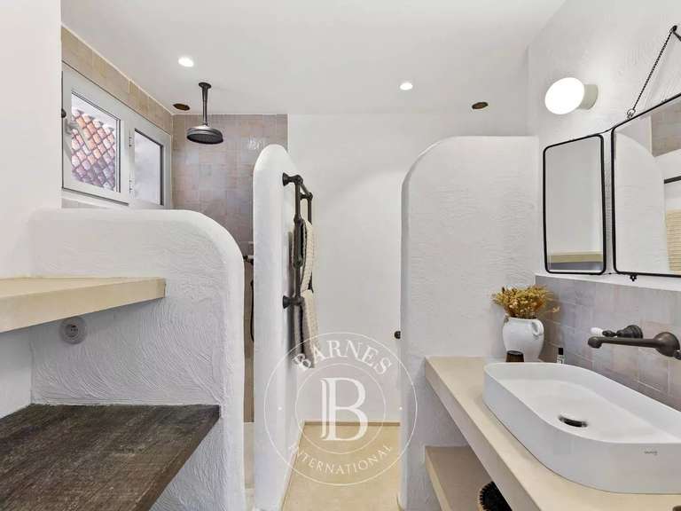 Villa with Sea view Lecci - 5 bedrooms - 150m²