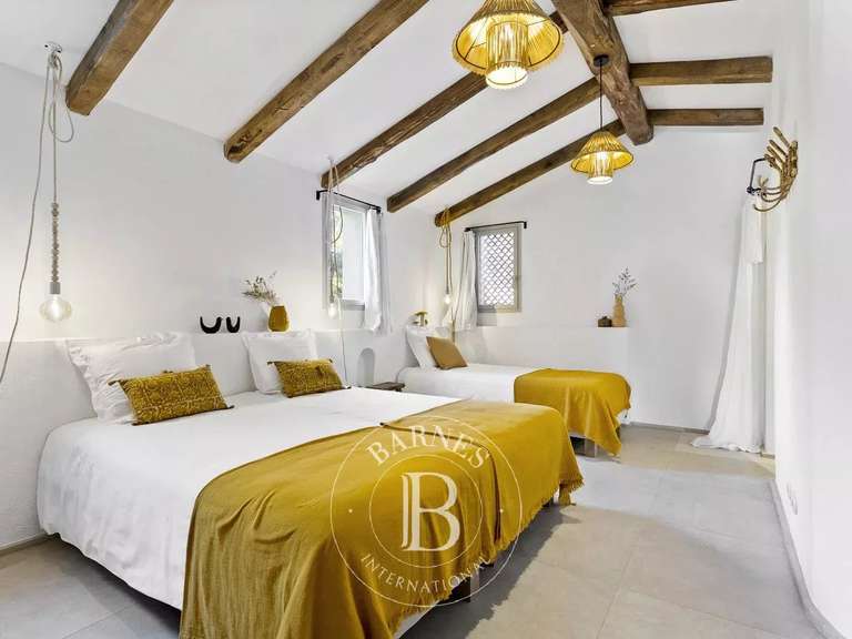 Villa with Sea view Lecci - 5 bedrooms - 150m²