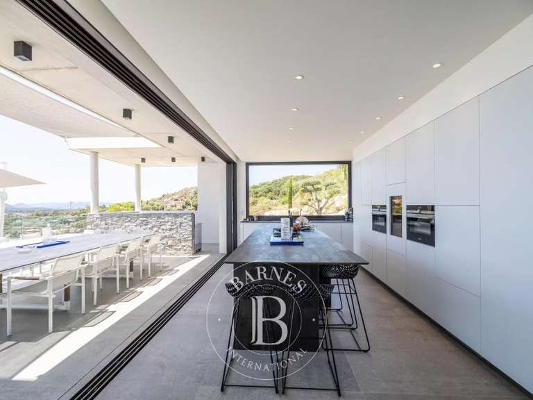 Villa with Sea view Lecci - 7 bedrooms - 400m²