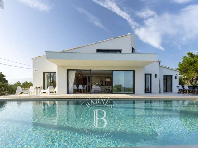 Villa Porto-Vecchio - 5 bedrooms - 1373m²