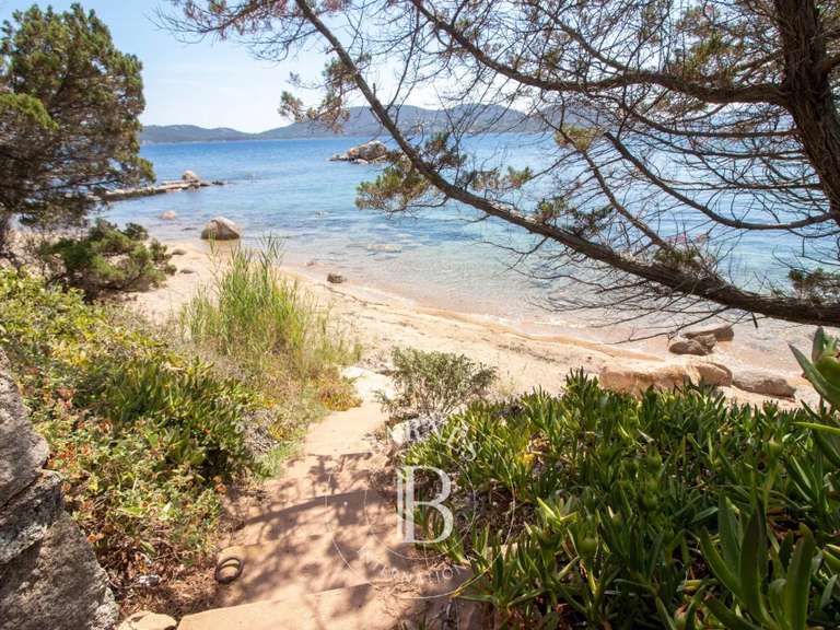 Villa with Sea view Lecci - 5 bedrooms - 200m²