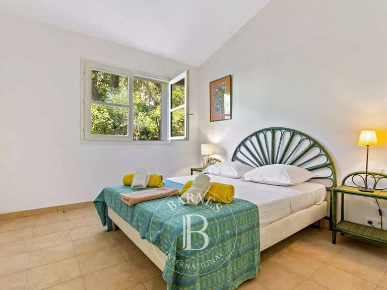 Villa with Sea view Lecci - 5 bedrooms - 200m²