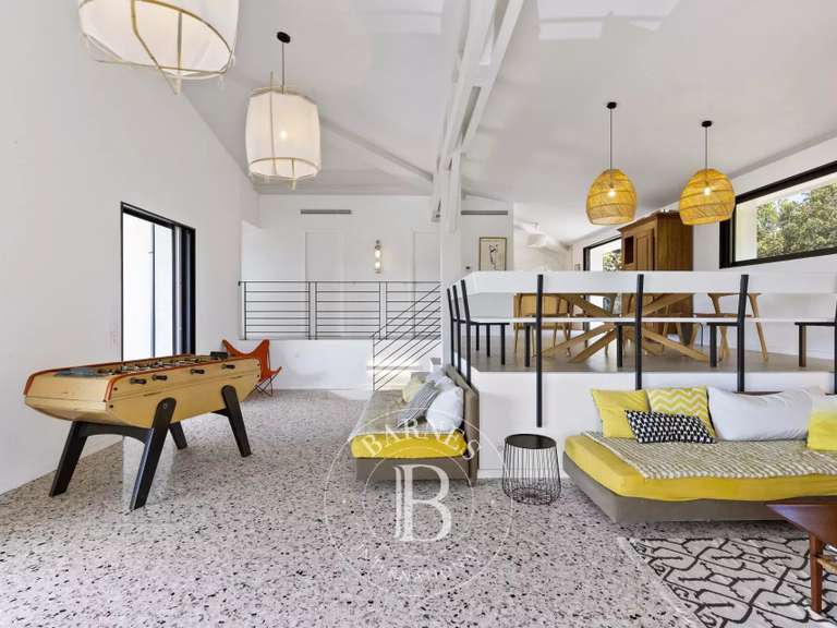 Villa Porto-Vecchio - 6 bedrooms - 220m²