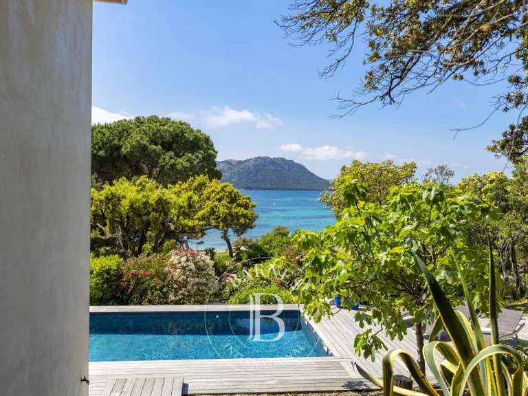 Villa Porto-Vecchio - 6 bedrooms - 220m²