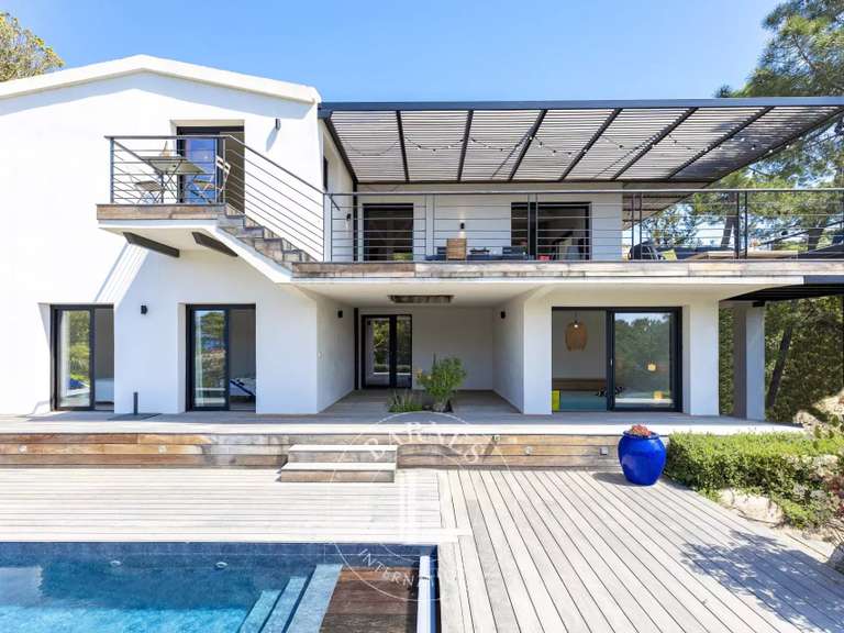 Villa Porto-Vecchio - 6 bedrooms - 220m²