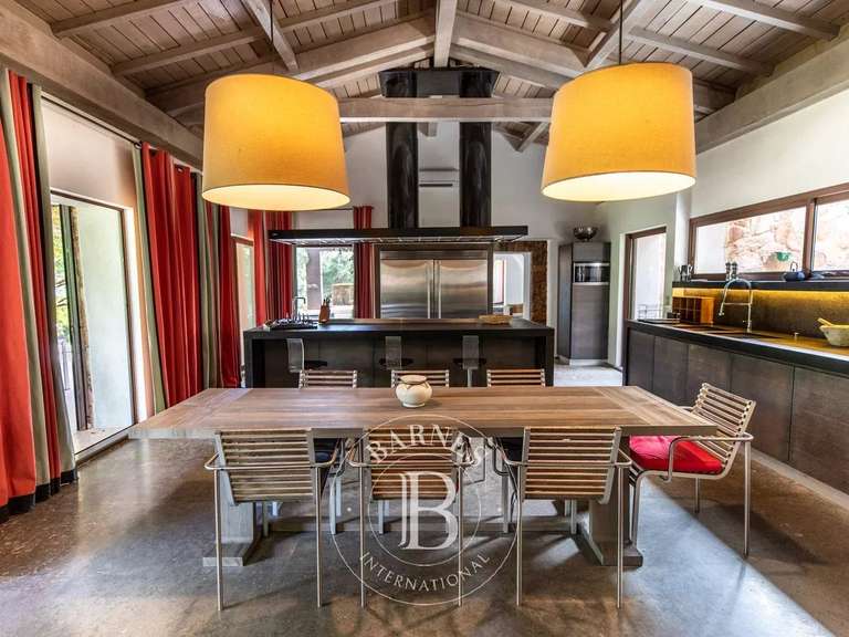 Villa with Sea view Bonifacio - 3 bedrooms - 420m²