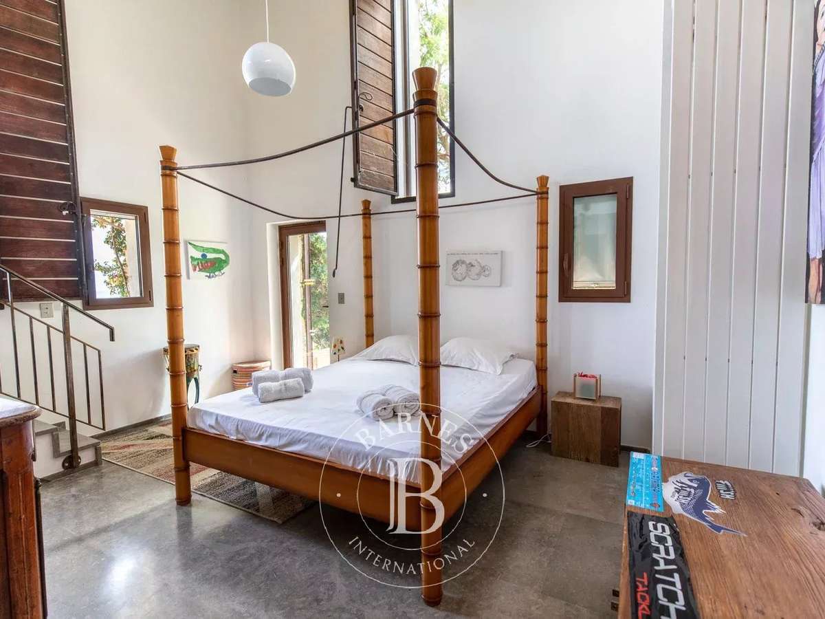 Villa Bonifacio