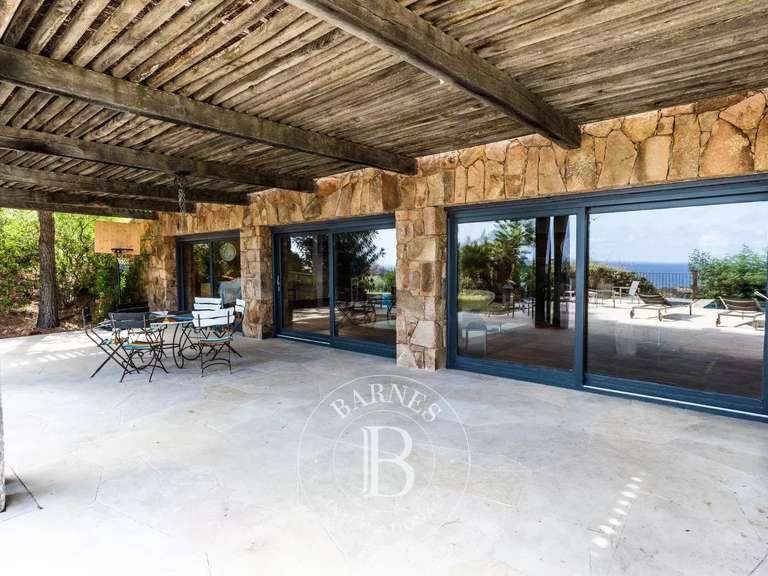 Villa with Sea view Bonifacio - 3 bedrooms - 420m²