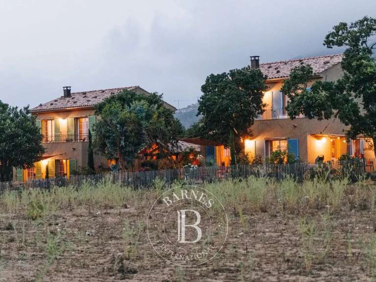 Villa L'Île-Rousse - 3 bedrooms - 120m²