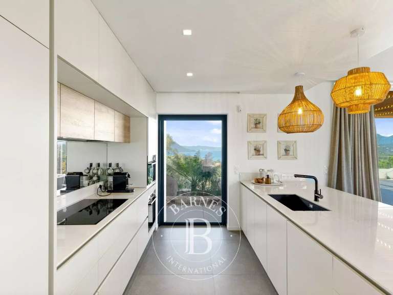 Villa with Sea view Porto-Vecchio - 6 bedrooms - 350m²