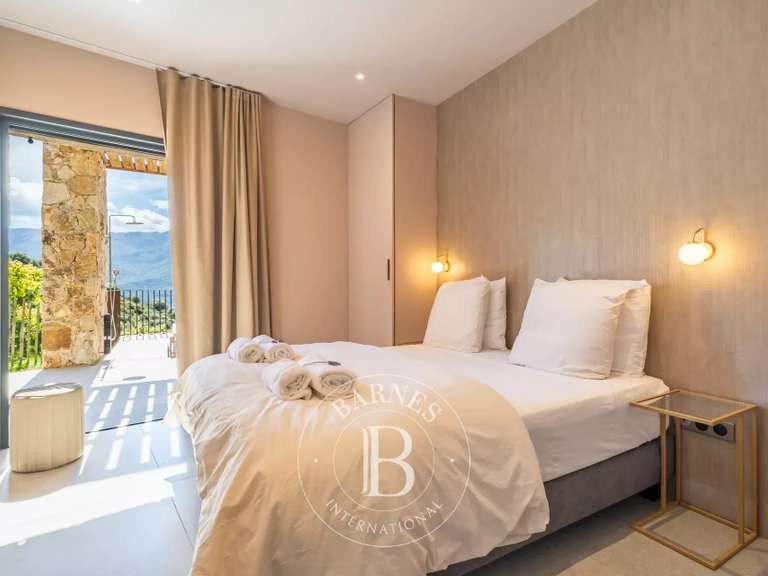Villa L'Île-Rousse - 4 bedrooms - 150m²