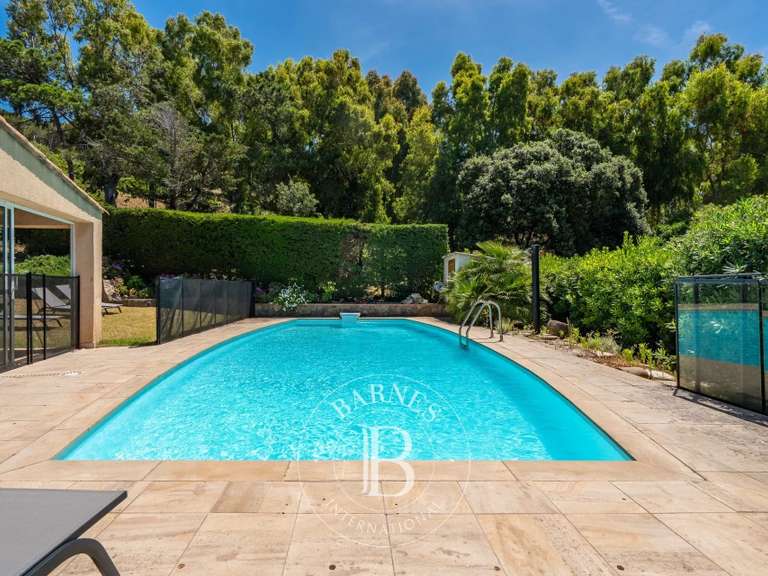 Villa L'Île-Rousse - 6 bedrooms - 247m²