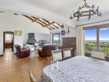 Vente maison 11 pièces