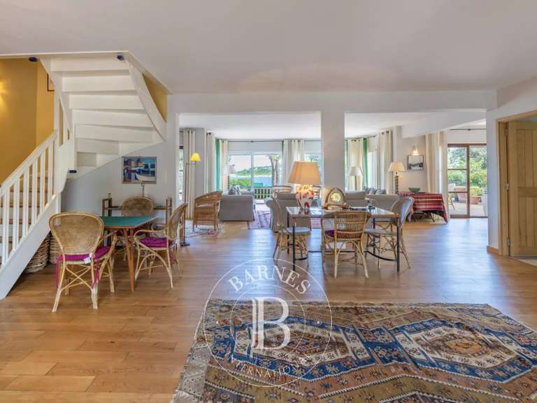 Villa avec Vue sur mer Sari-Solenzara - 1100m²