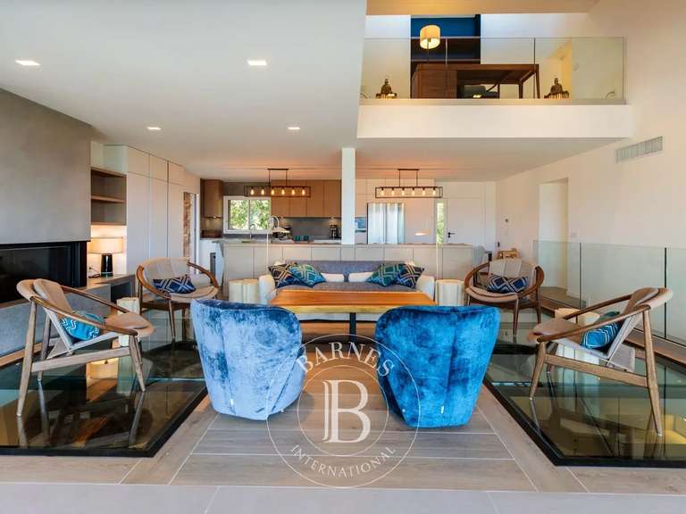 Villa with Sea view Lecci - 7 bedrooms - 295m²