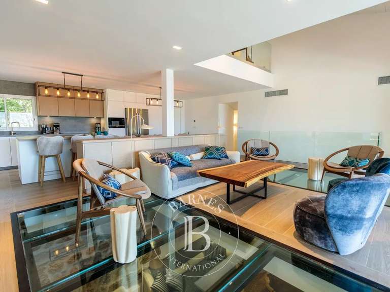 Villa with Sea view Lecci - 7 bedrooms - 295m²