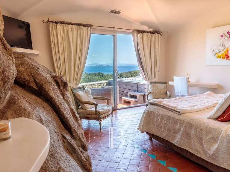 Villa with Sea view Bonifacio - 6 bedrooms - 322m²