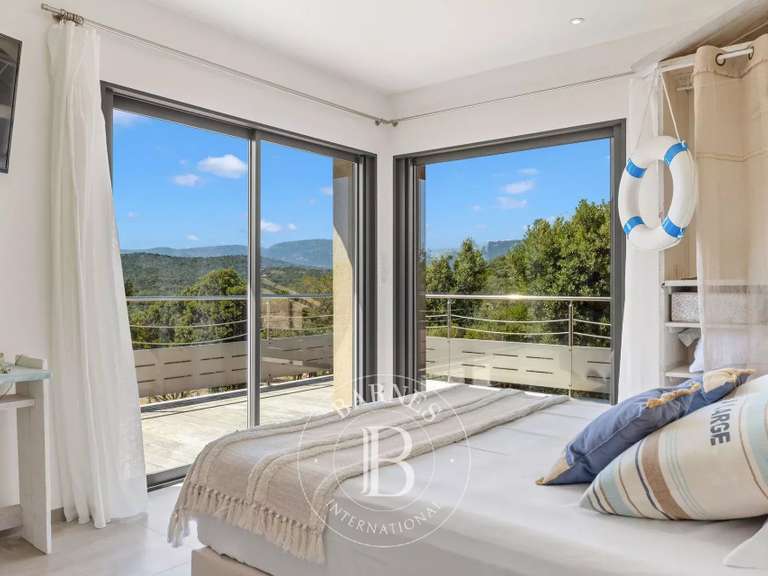 Villa with Sea view Pianottoli-Caldarello - 280m²