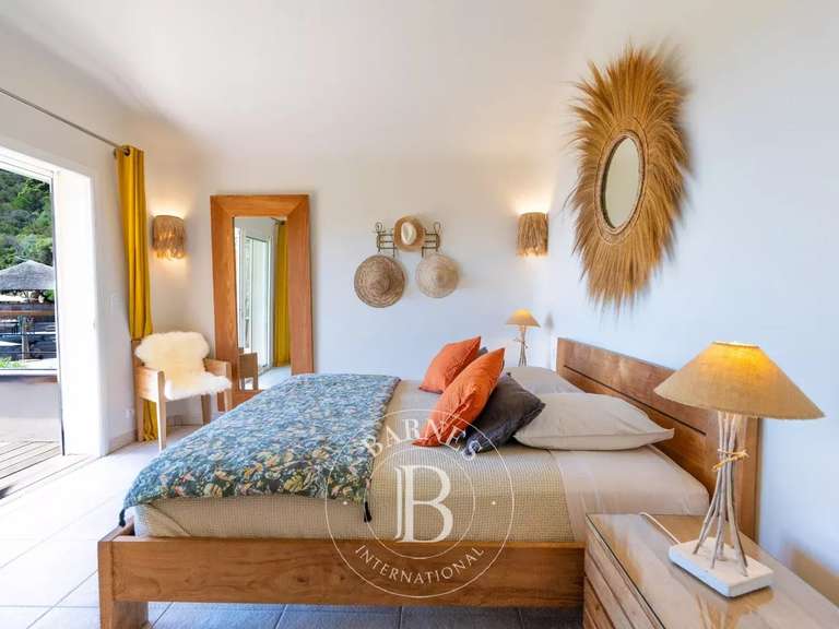 Villa with Sea view Porto-Vecchio - 5 bedrooms - 16885m²