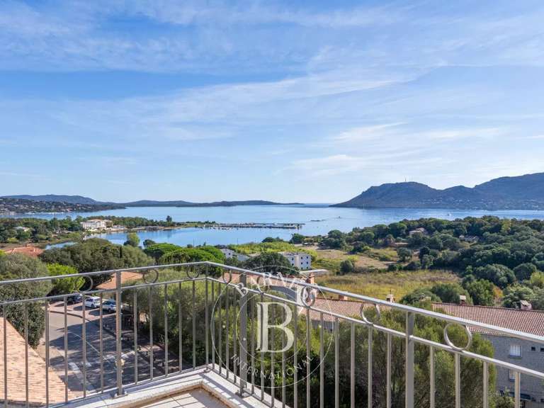 Apartment Porto-Vecchio - 3 bedrooms - 117m²