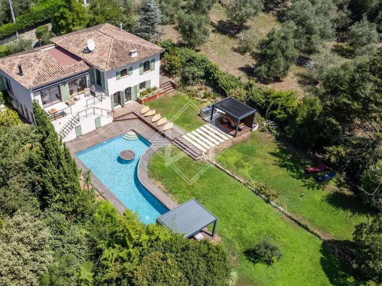 Villa Valbonne - 5 chambres - 221m²