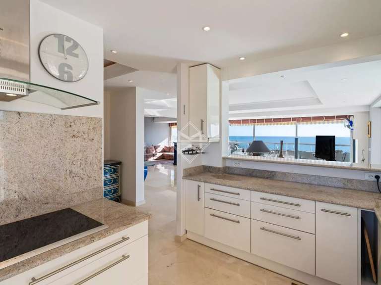 Apartment Villeneuve-Loubet - 2 bedrooms - 204m²