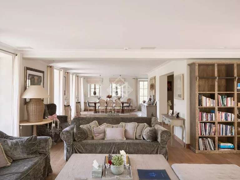 Hôtel particulier Callian - 10 chambres - 842m²