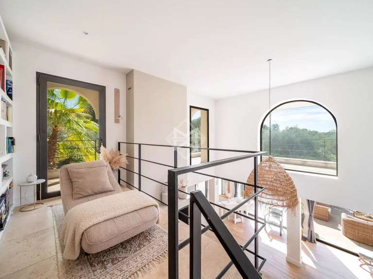 Villa Roquefort-les-Pins - 9 chambres - 407m²