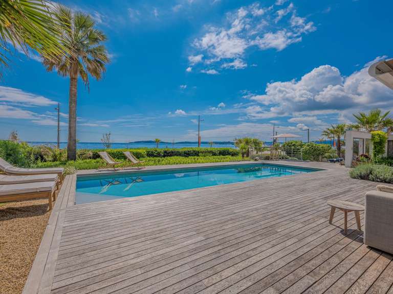 Villa with Sea view Sainte-Maxime - 4 bedrooms - 260m²