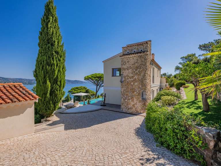 Villa Sainte-Maxime - 3 bedrooms - 150m²