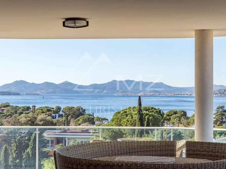 Apartment with Sea view Cap-d-antibes - 3 bedrooms - 103m²