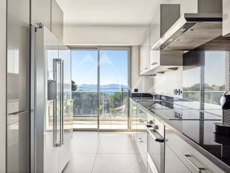 Apartment with Sea view Cap-d-antibes - 3 bedrooms - 103m²