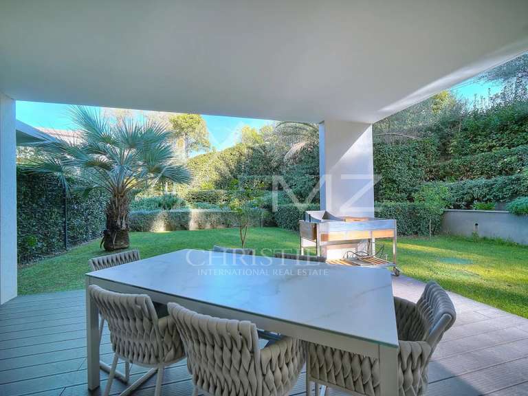Apartment Cap-d-antibes - 3 bedrooms - 100m²