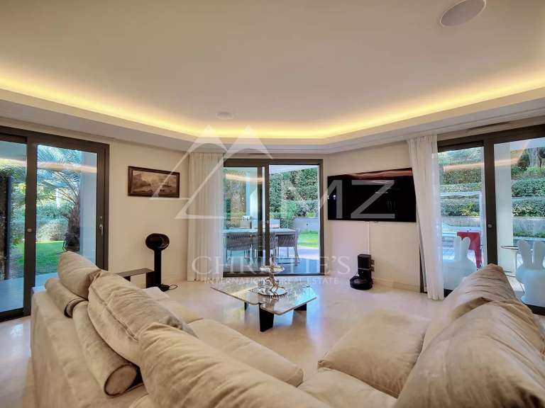 Apartment Cap-d-antibes - 3 bedrooms - 100m²