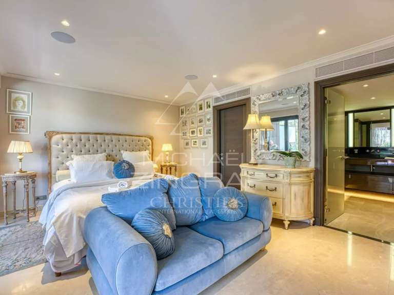Apartment Cap-d-antibes - 3 bedrooms - 132m²