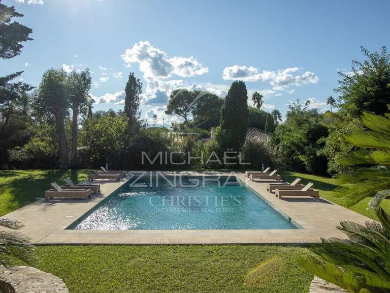 Villa Cap-d-antibes - 6 bedrooms - 415m²