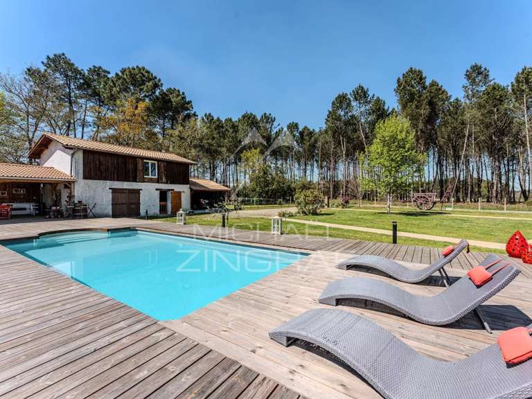 Maison Salles - 3 chambres - 200m²