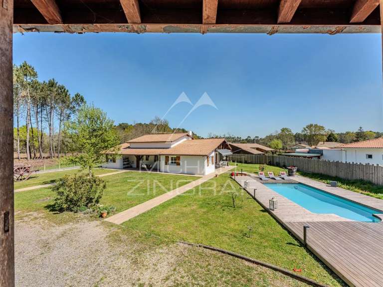 Maison Salles - 3 chambres - 200m²