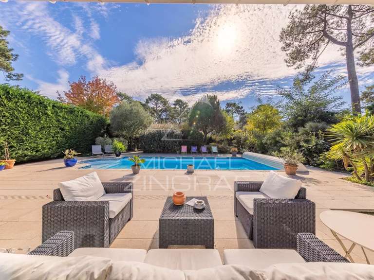 House Pyla-sur-mer - 7 bedrooms - 313m²